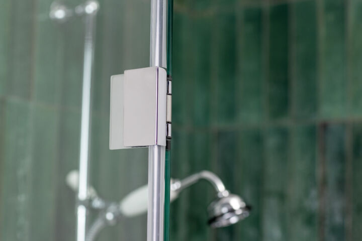 Hinge with panel stored away