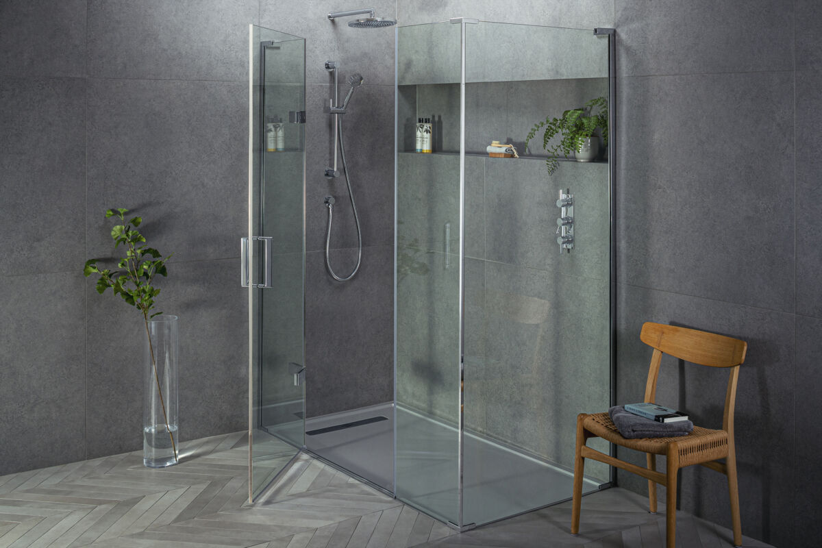 EPIC - Hinged Door with Hinge Panel and Inline Panel for Corner