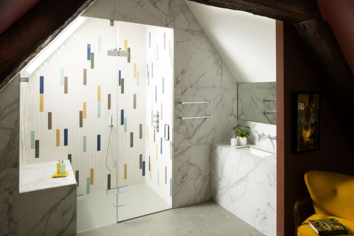 Frameless with Chrome Fittings