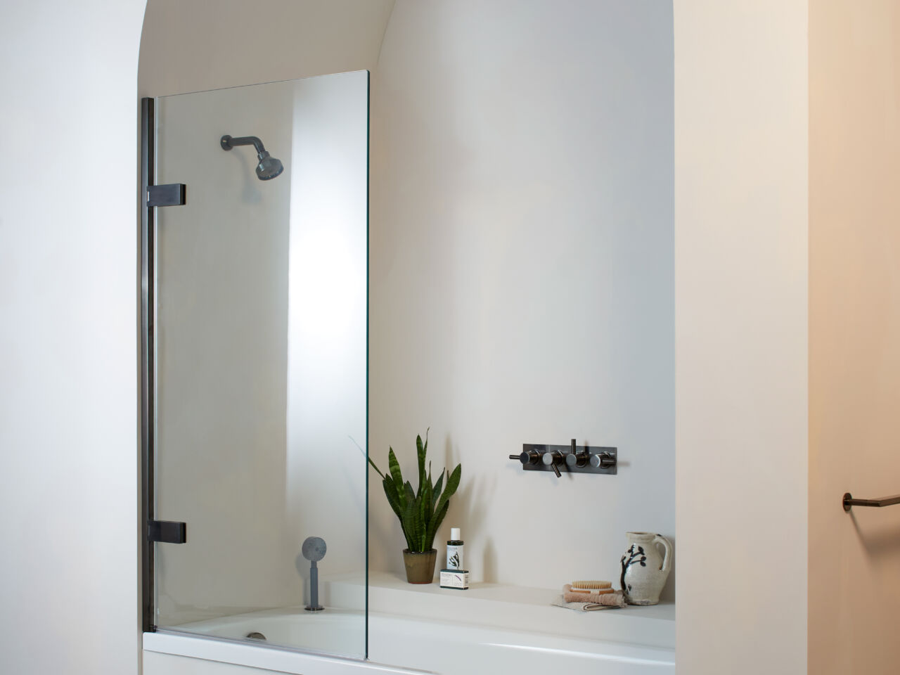luxury bath screen